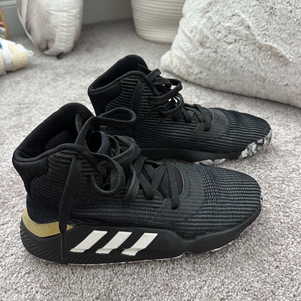 Adidas Pro Bounce 2019 Black and gold